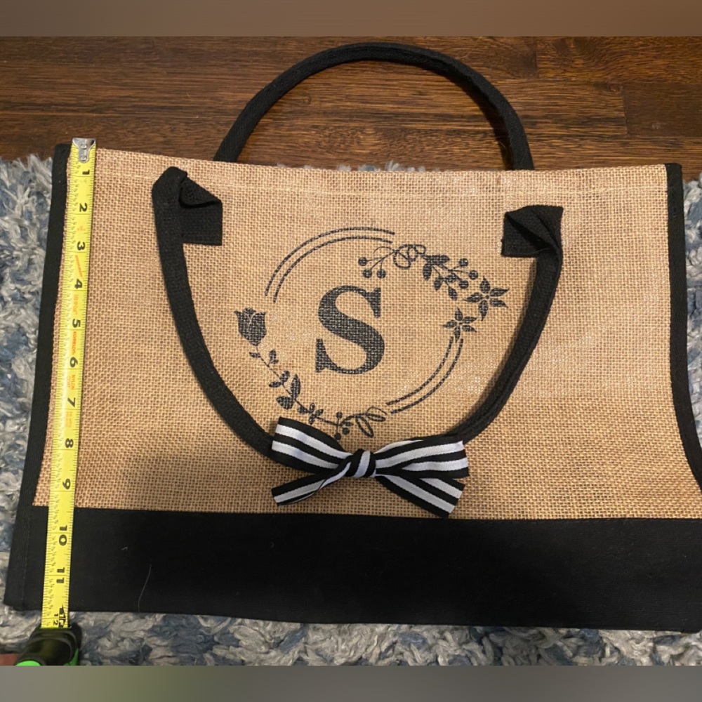 “S” monogrammed tote
